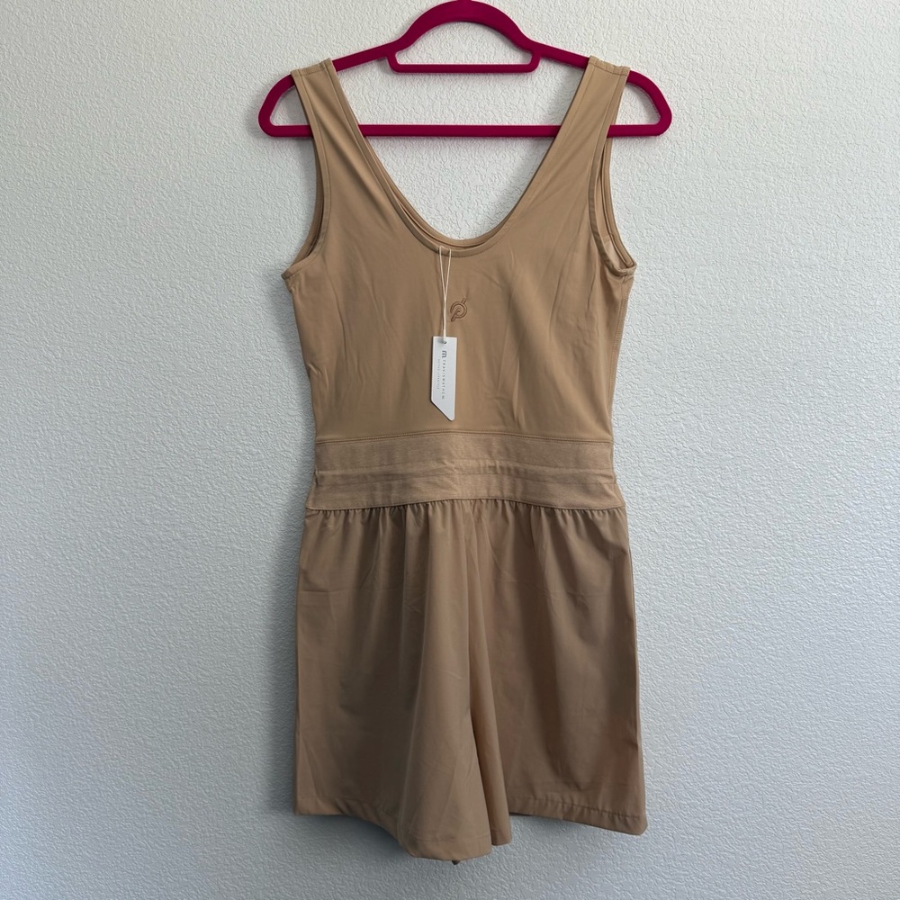 NWT Travis Mathew x Peloton Dawn Glow Tech Woven Romper Medium - Picture 4 of 7